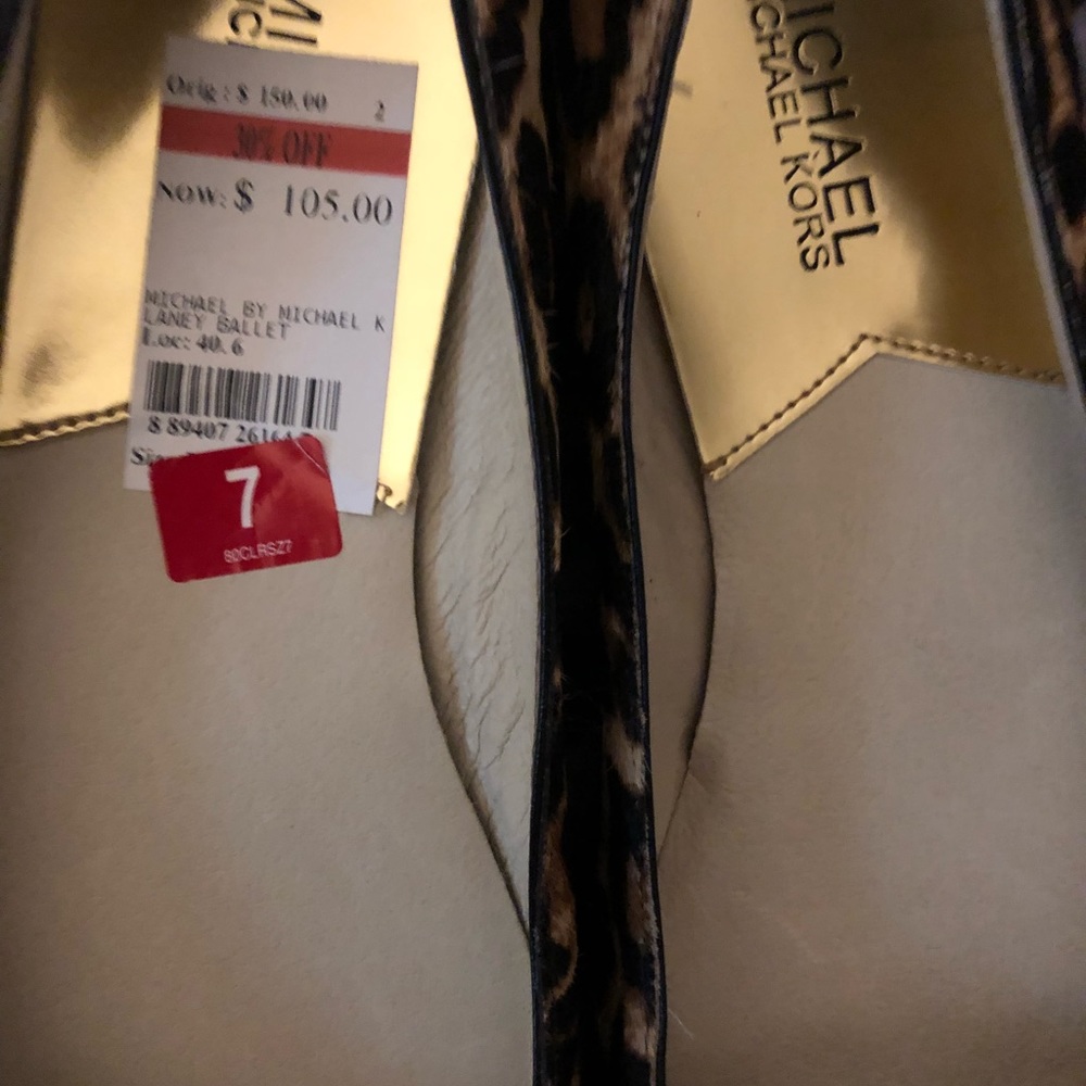 Michael Kors Leopard Print Size 7 flats - Picture 3 of 4
